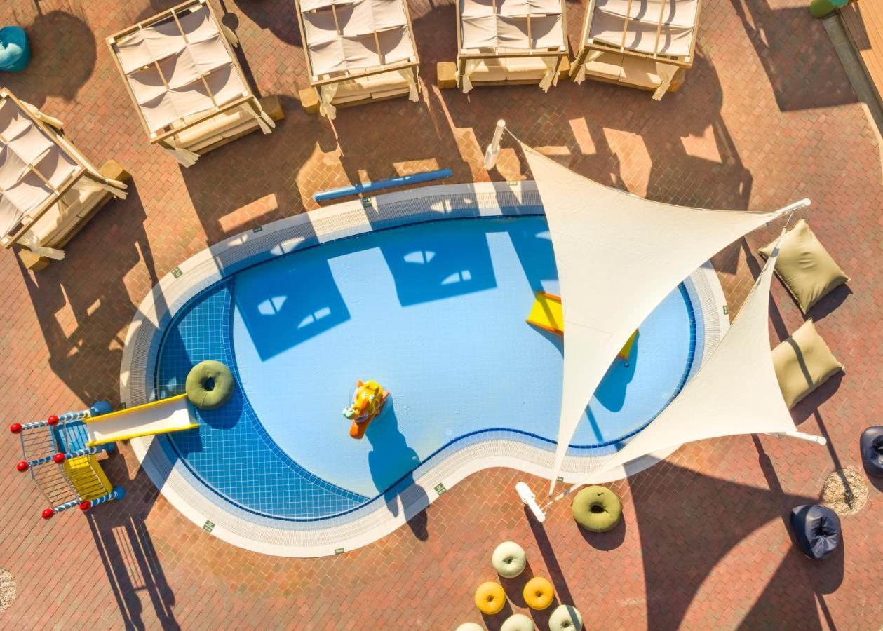 Valamar Amicor Resort Старий Град Екстер'єр фото